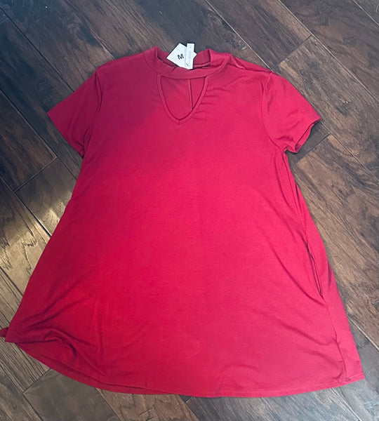 WINE KEY HOLE TUNIC WITH POCKETS