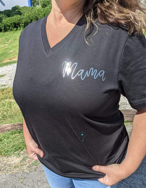BLACK V NECK TEE WITH SILVER SPANGLED MAMA