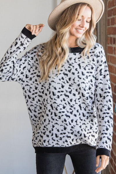 WHITE CHEETAH PRINT SWEATER WITH CONTRAST TRIM