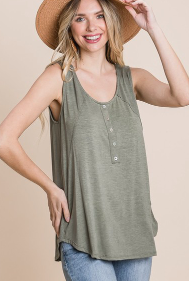 LT OLIVE SLEEVLESS KNIT TOP