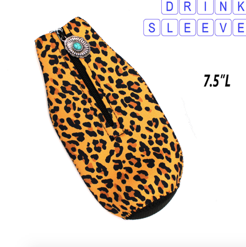 LEO BOTTLE SLEEVE WITH CONCHO CHARM
