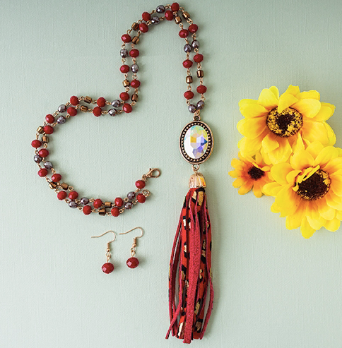 RED LEO COWHIDE TASSEL BEADED NECKLACE