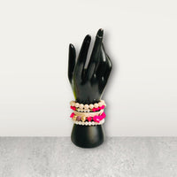 FUCHSIA AND WHITE STRETCH AND COWHIDE BRACELET SET